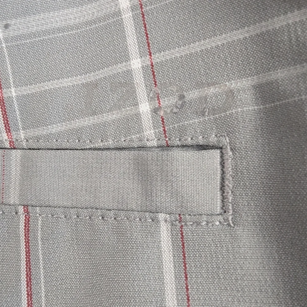 Izod Golf Shorts Size 38 Gray Red Stripe - Picture 3 of 8
